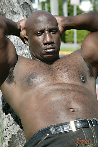 Big Black Men Nude